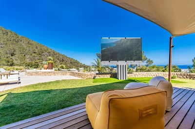 Luxury Villa Photo #11