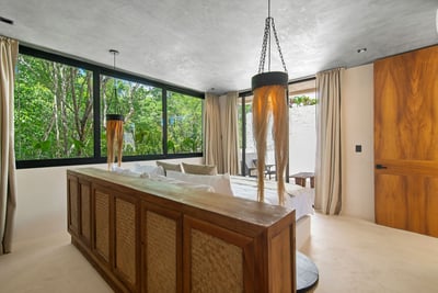 Luxury Villa Photo #36
