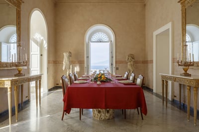 Luxury Villa Photo #15
