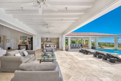 Luxury Villa Photo #9