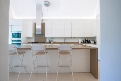 Luxury Villa Photo #25