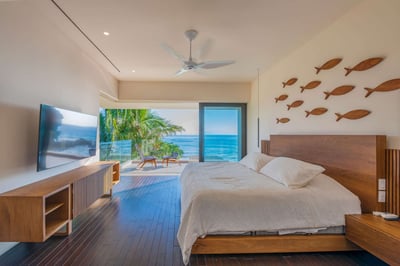 Luxury Villa Photo #27