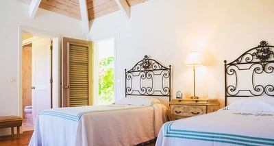Luxury Villa Photo #16