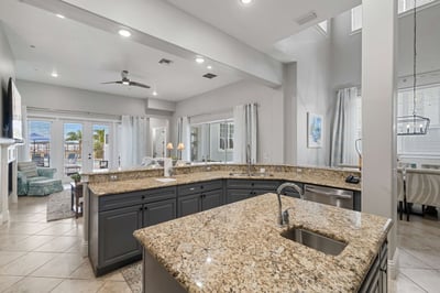 Luxury Villa Photo #17