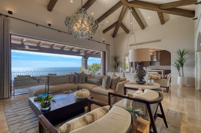 Luxury Villa Photo #36