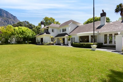 Luxury Villa Photo #2