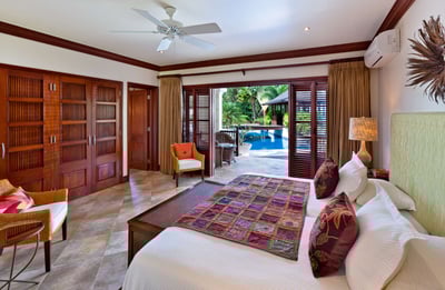 Luxury Villa Photo #15
