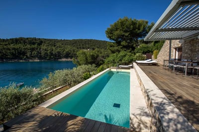 Luxury Villa Photo #10