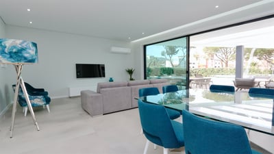 Luxury Villa Photo #14