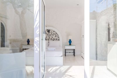 Luxury Villa Photo #27