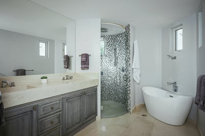 Luxury Villa Photo #15