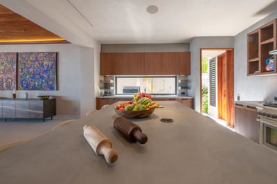 Luxury Villa Photo #35