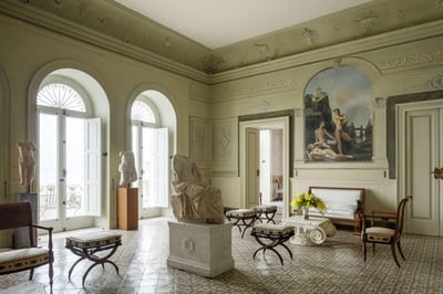 Luxury Villa Photo #11