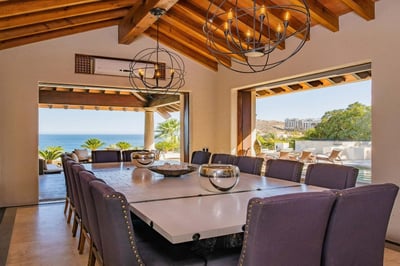 Luxury Villa Photo #20