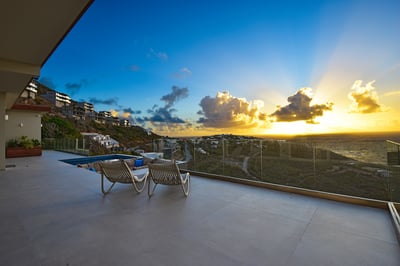 Luxury Villa Photo #11