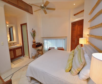 Luxury Villa Photo #75