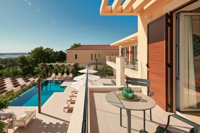 Luxury Villa Photo #22