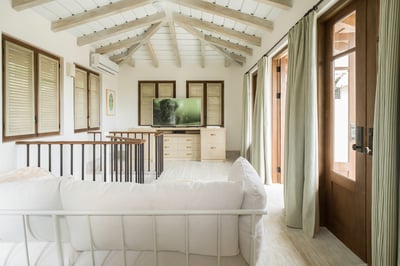 Luxury Villa Photo #17