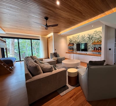 Luxury Villa Photo #48