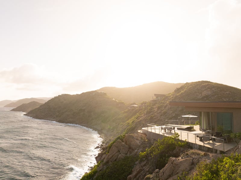 Cliff Penthouse Suite