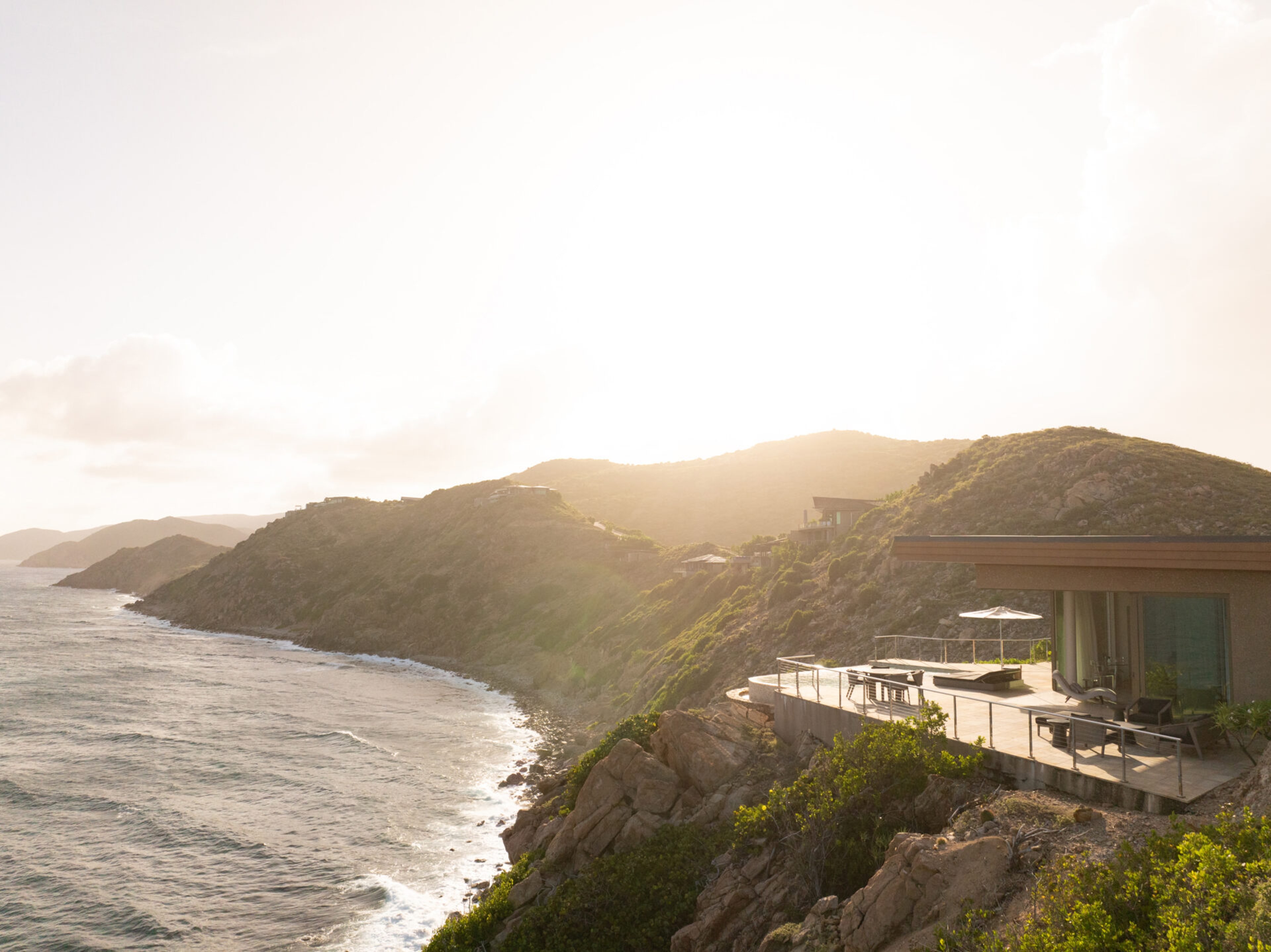 Cliff Penthouse Suite - 3