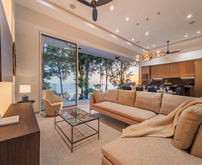 Luxury Villa Photo #20