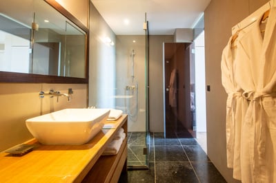 Luxury Villa Photo #35