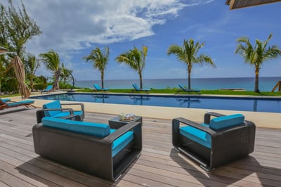 Luxury Villa Photo #7