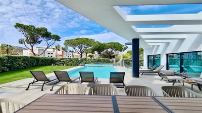 Luxury Villa Photo #10