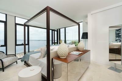 Luxury Villa Photo #36