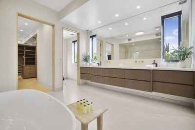 Luxury Villa Photo #49