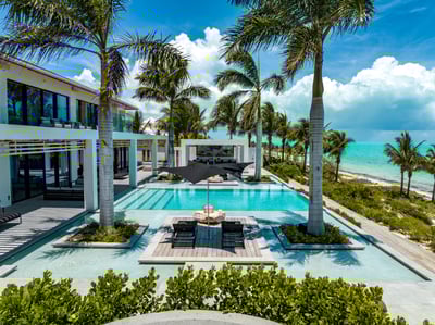 Luxury Villa Photo #2
