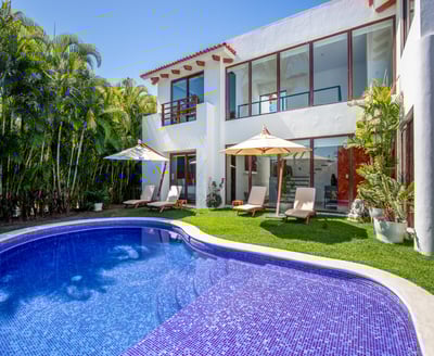 Luxury Villa Photo #6