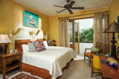 Luxury Villa Photo #23