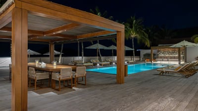 Luxury Villa Photo #18