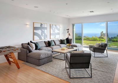 Luxury Villa Photo #11