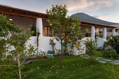 Luxury Villa Photo #11