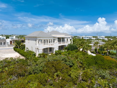 Luxury Villa Photo #78