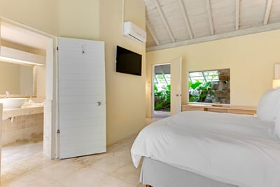 Luxury Villa Photo #21