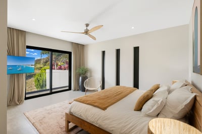 Luxury Villa Photo #40