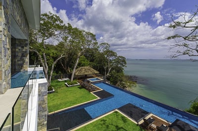 Luxury Villa Photo #2