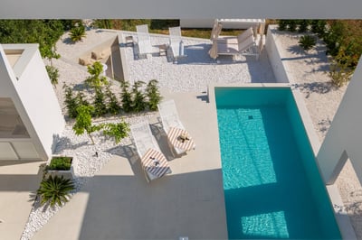 Luxury Villa Photo #2