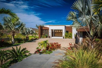 Luxury Villa Photo #38