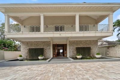 Luxury Villa Photo #31