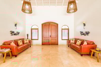 Luxury Villa Photo #23