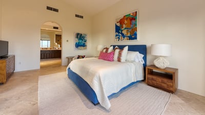 Luxury Villa Photo #37