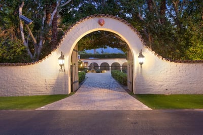 Luxury Villa Photo #12