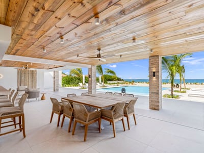 Luxury Villa Photo #10