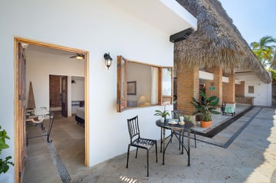 Luxury Villa Photo #24