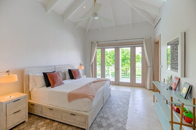 Luxury Villa Photo #21